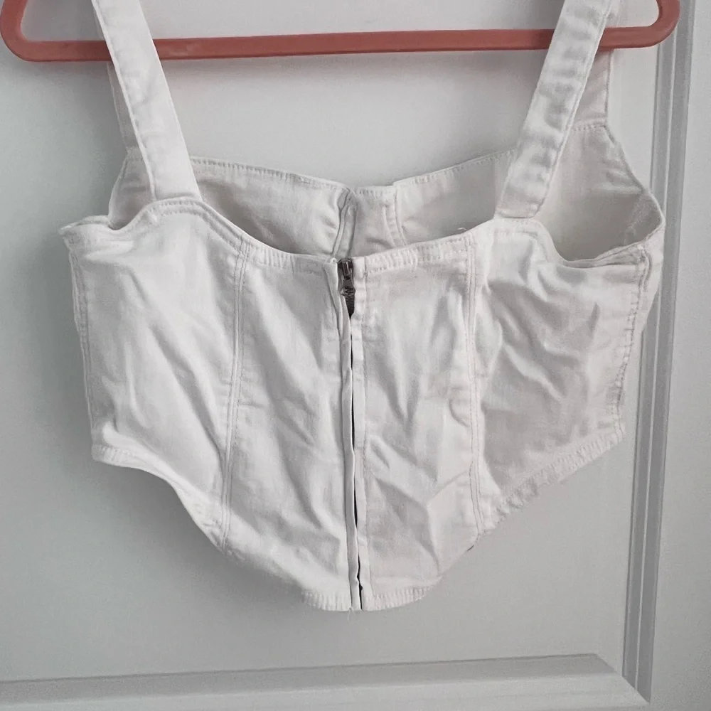Zara Elegant White Crop Top - Picture 5 of 7